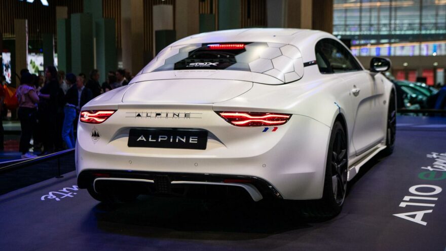 Alpine A110 E-ternité konsepti Pariisi sähkö sportti