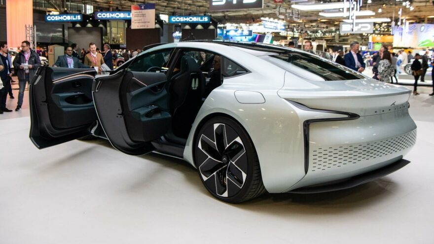 Hopium Machina Vision vety polttokenno sähkö konsepti Pariisi autonäyttely
