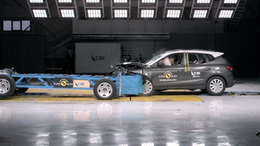 SEAT Arona Euro NCAP turvallisuus testi koe törmäys