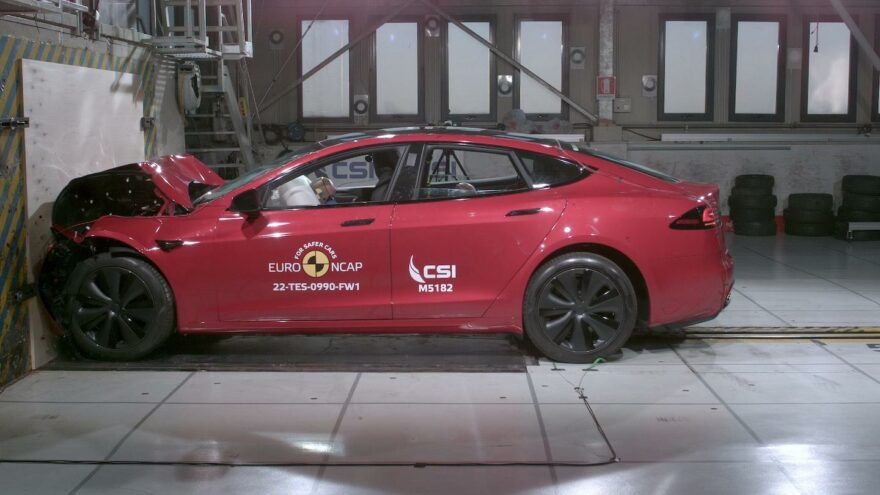 Tesla Model S Euro NCAP törmäys testi turvallisuus