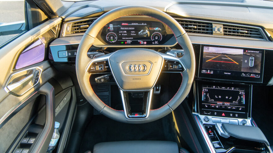 Audi Q8 E-tron sähköauto facelift 2023