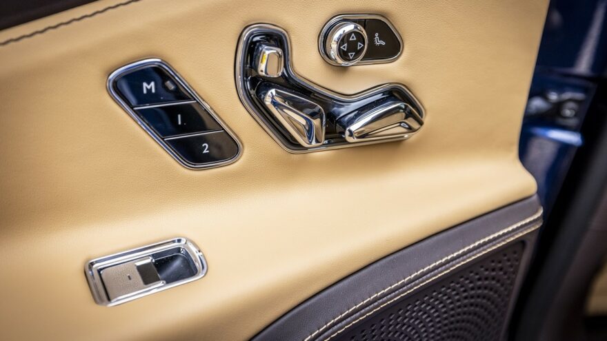 Bentley Flying Spur V8 koeajo