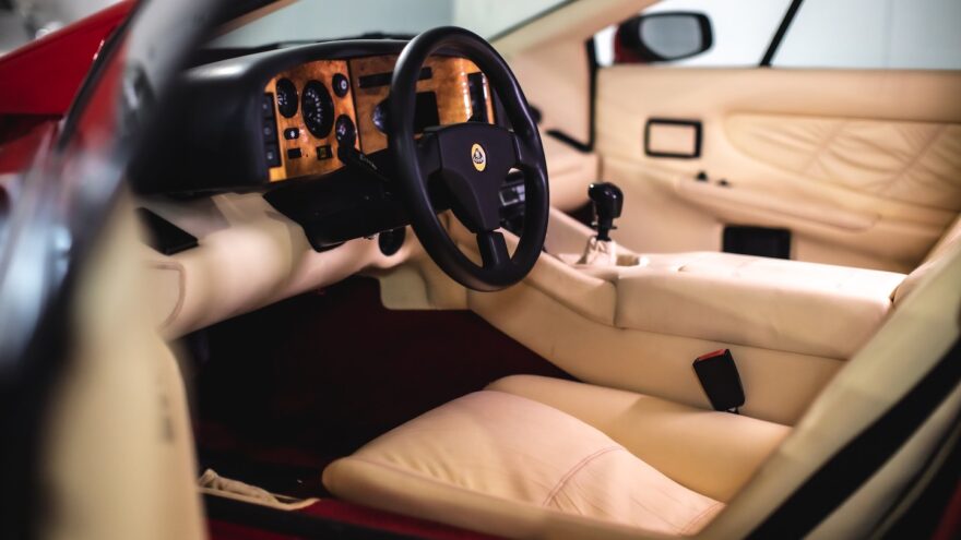Lotus Esprit Turbo SE huutokauppa
