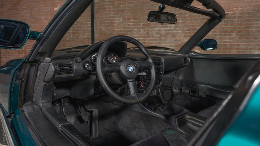 BMW Z1 huutokauppa roadster ovet muovi