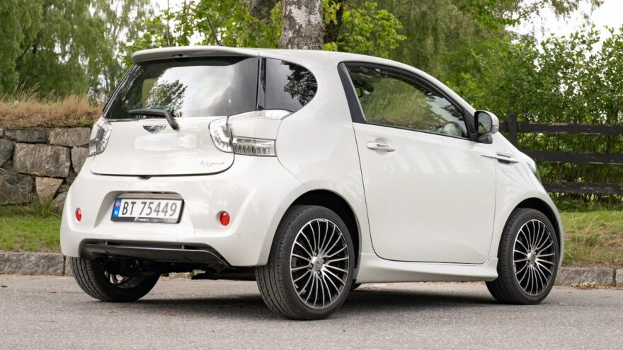 Aston Martin Cygnet huutokauppa