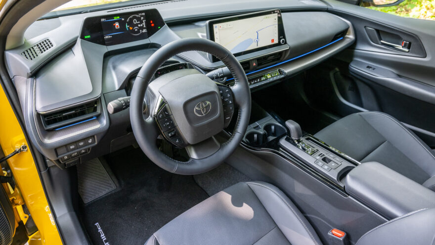Toyota Prius Plug-in Hybrid PHEV lataushybridi
