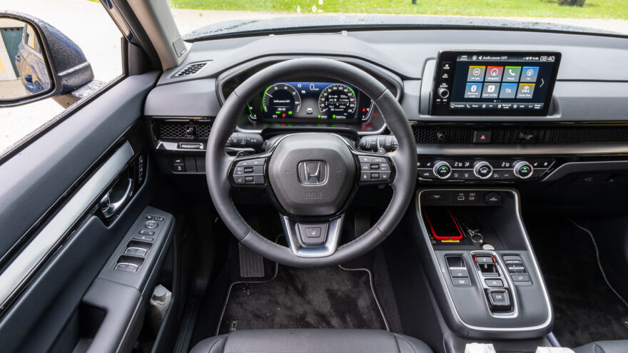 Honda CR-V PHEV lataushybridi