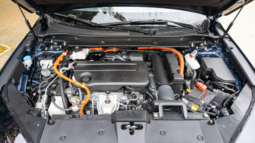Honda CR-V PHEV lataushybridi