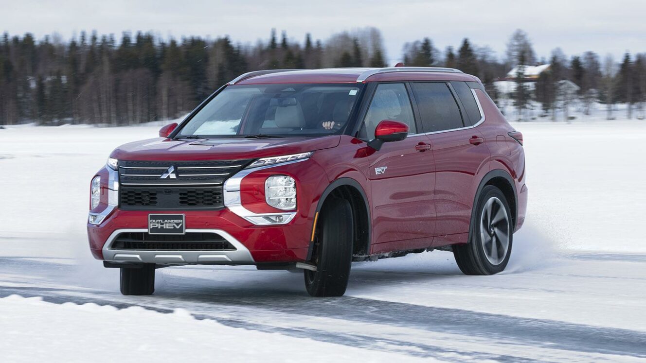 Mitsubishi Outlander PHEV 2024