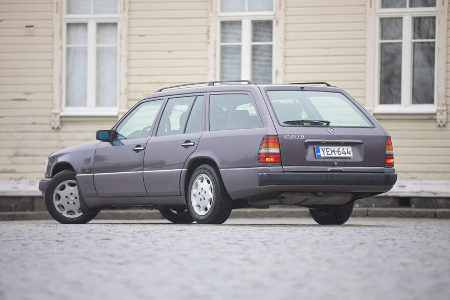 Mercedes-Benz W124