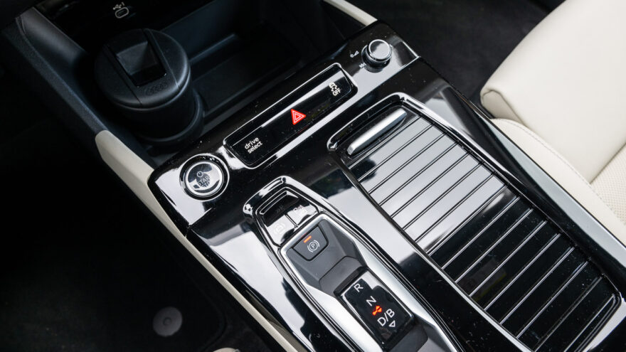Audi Q6 e-tron quattro