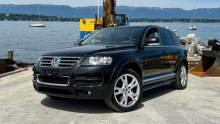 Volkswagen Touareg W12 huutokauppa