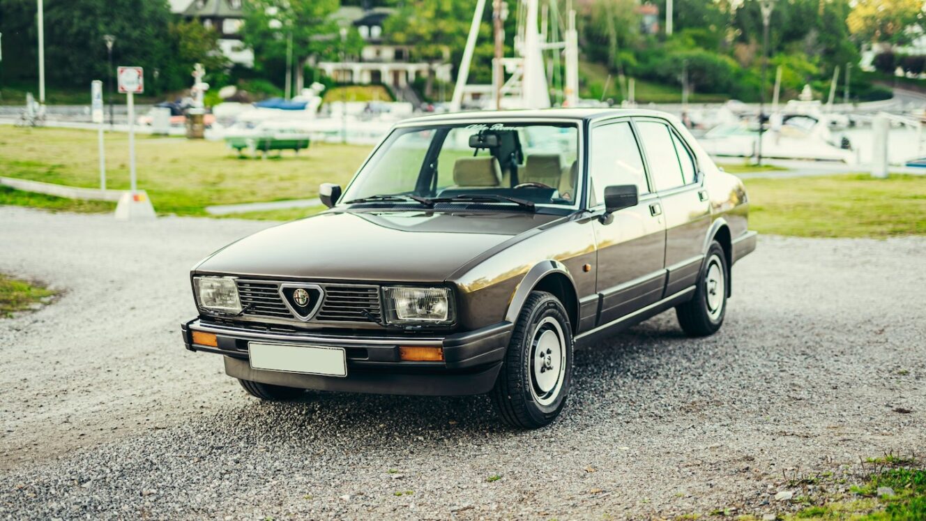 Alfa Romeo Alfetta huutokauppa 1984