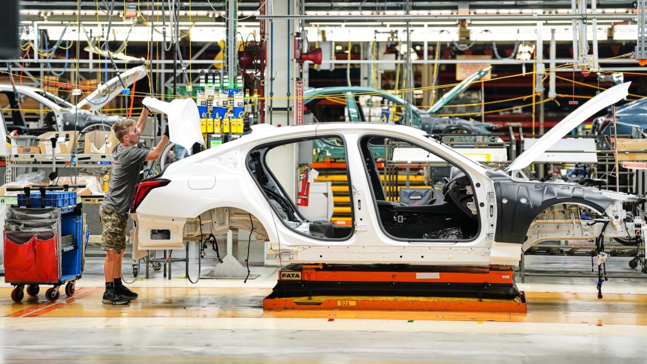 Trump tariffi General Motors Lansing