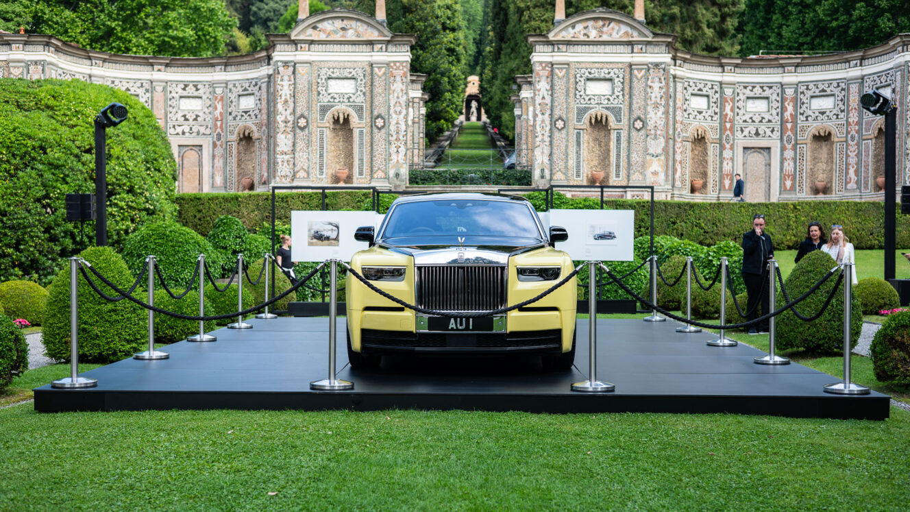 Rolls-Royce Phantom Extended James Bond Goldfinger Kultasormi 60 vuotta