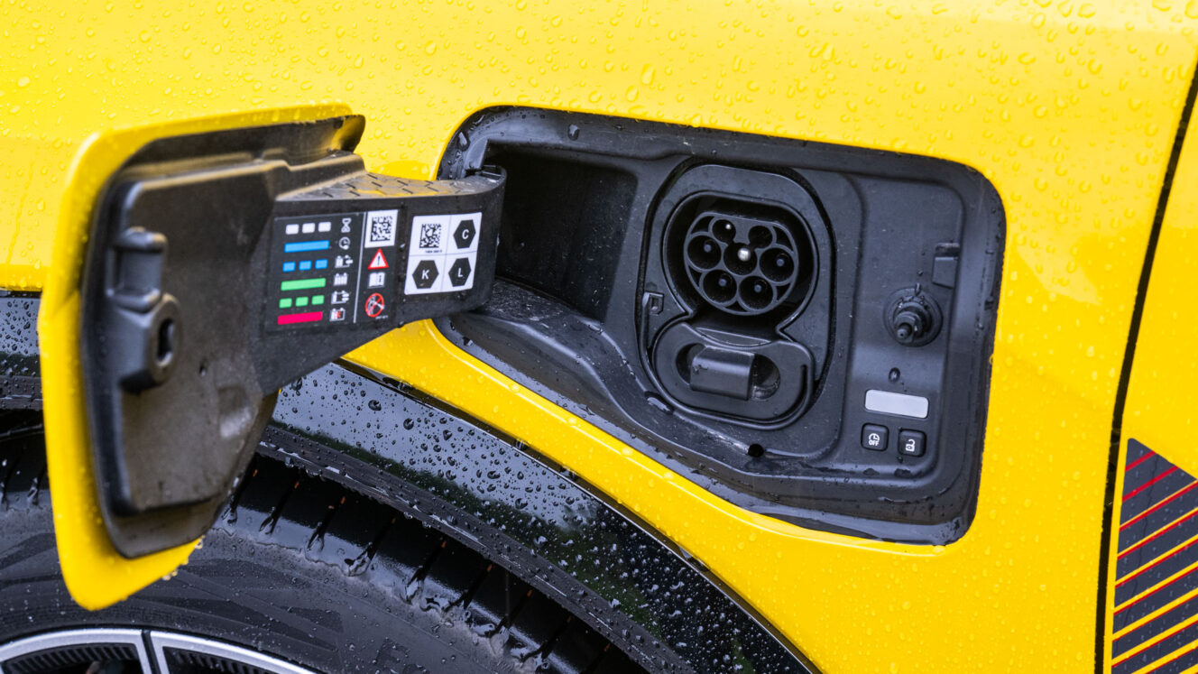 Renault 5 Comfort Range sähköauto koeajo Suomi kokemukset
