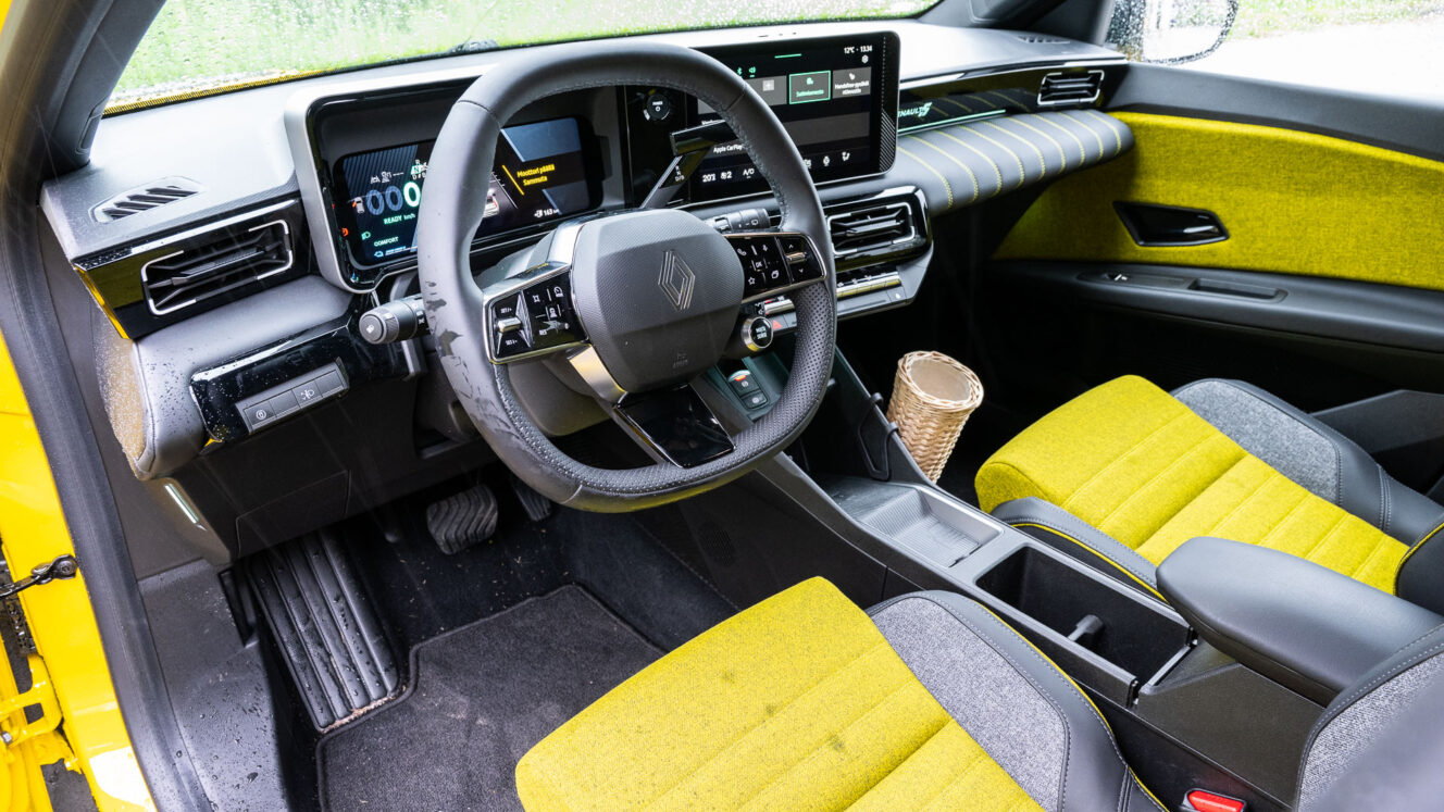 Renault 5 Comfort Range sähköauto koeajo Suomi kokemukset