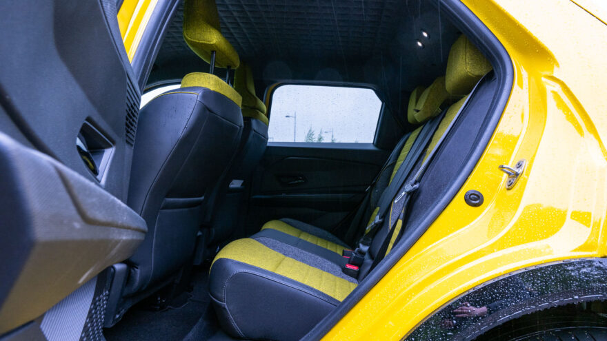 Renault 5 Comfort Range sähköauto koeajo Suomi kokemukset