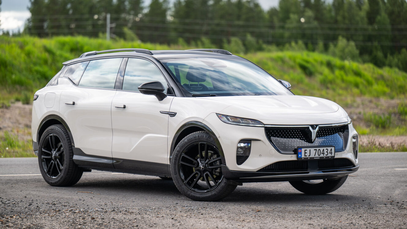 Voyah Courage AWD sähköauto