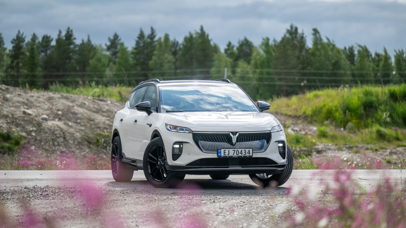 Voyah Courage AWD sähköauto
