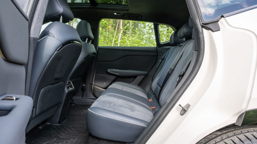 Voyah Courage AWD sähköauto