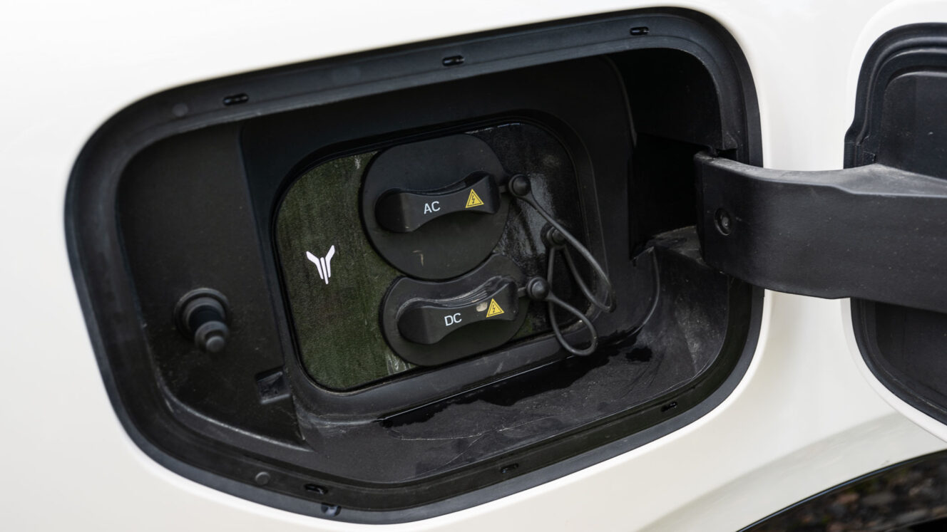 Voyah Courage AWD sähköauto