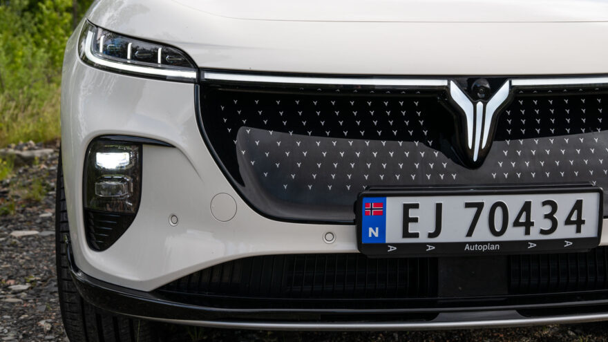 Voyah Courage AWD sähköauto