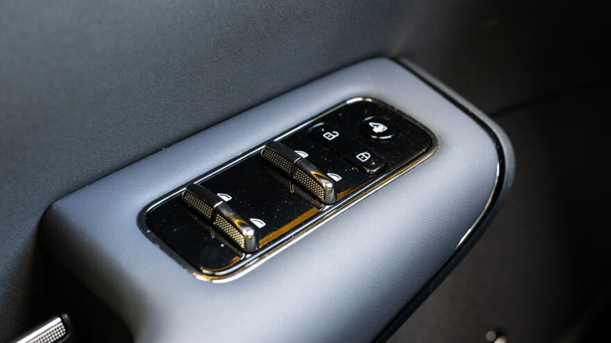 Voyah Courage AWD sähköauto