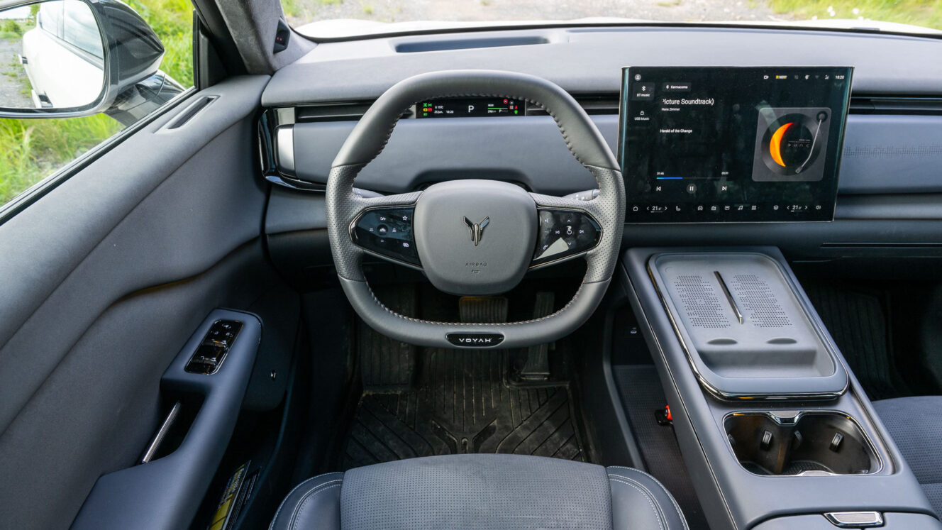 Voyah Courage AWD sähköauto