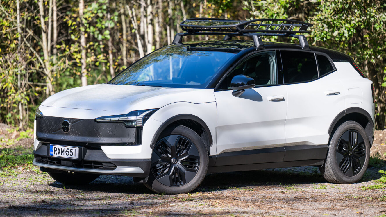 Volvo EX30 Cross Country Twin Ultra