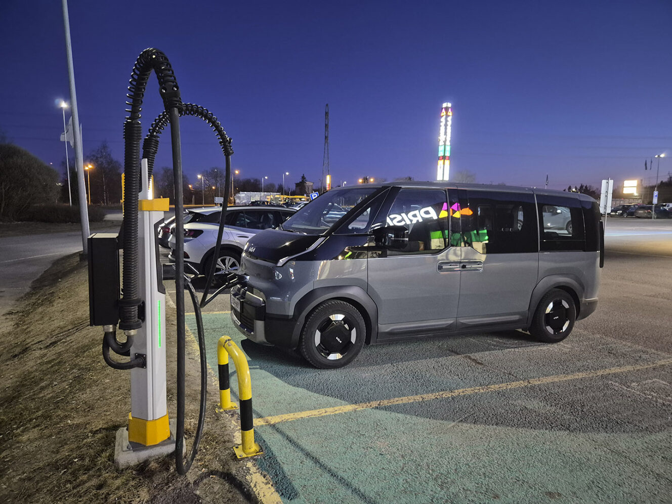 Kia PV5 ajoavustimet
