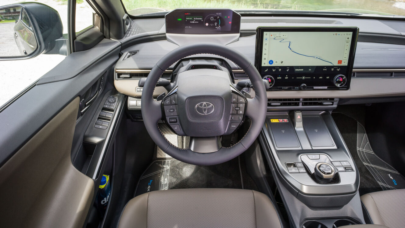 Toyota bZ4X Touring farmari farkku