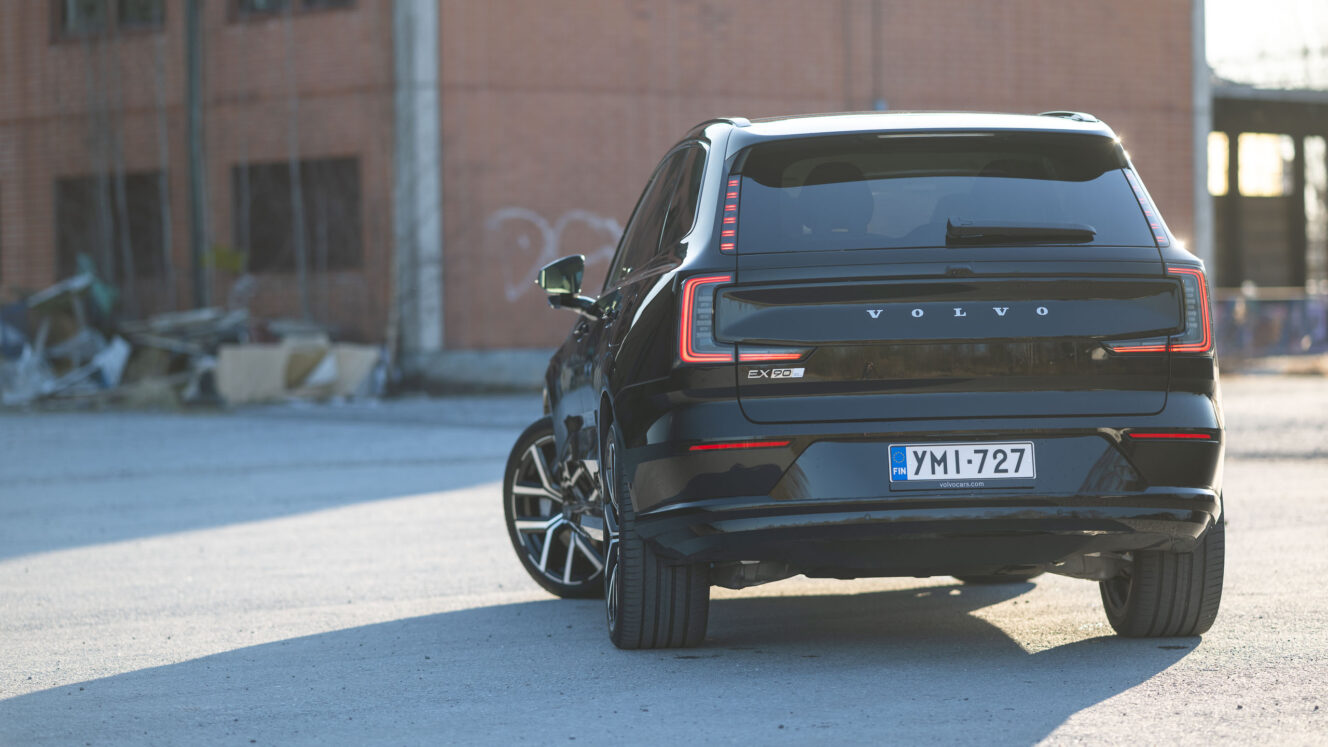 Volvo EX90 Twin Performance Ultra 6-p 800 volttia MY26