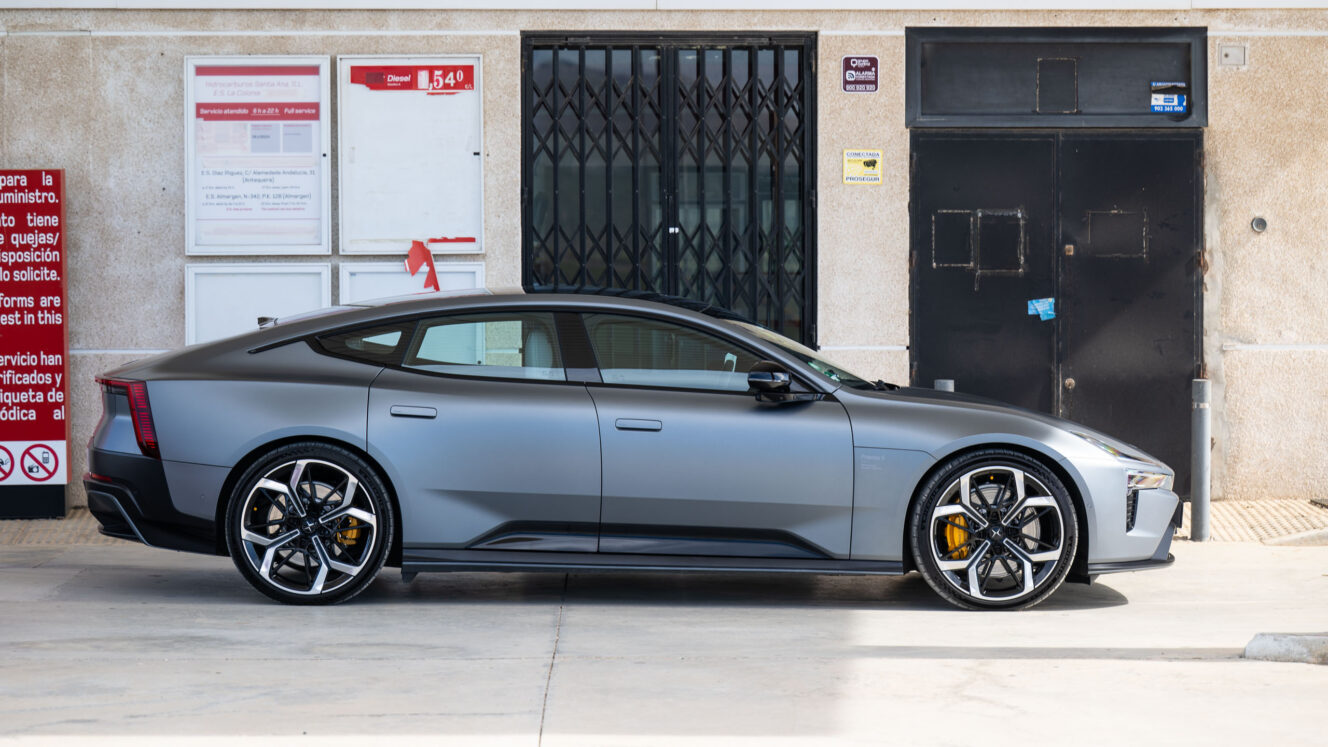 Polestar 5 Dual motor koeajo sähköauto