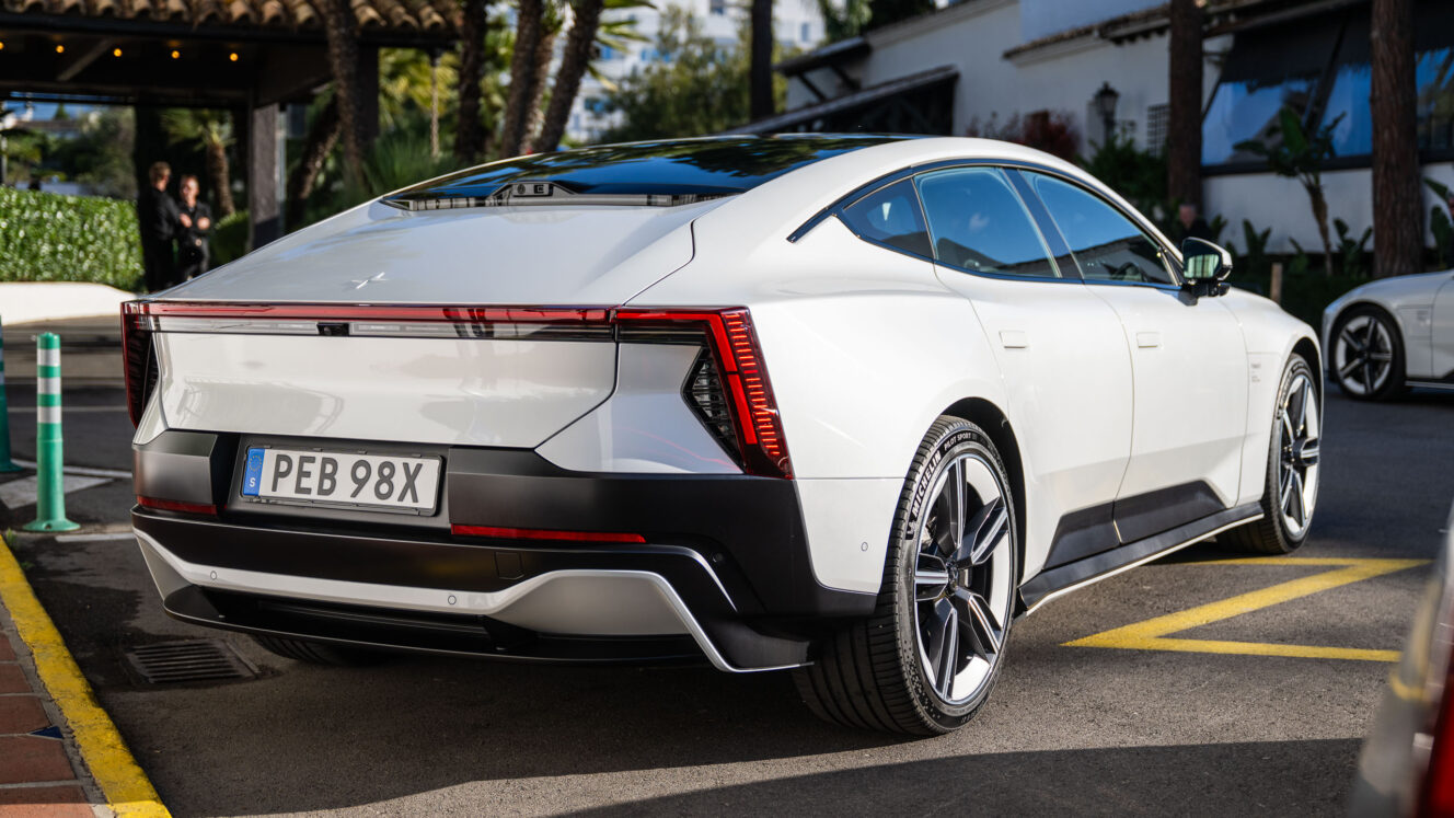 Polestar 5 Dual motor koeajo sähköauto
