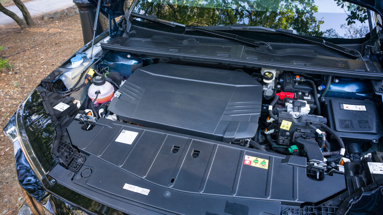 DS N°7 No7 crossover sähköauto katumaasturi SUV crossback