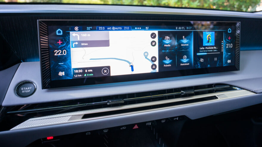 DS N°7 No7 crossover sähköauto katumaasturi SUV crossback