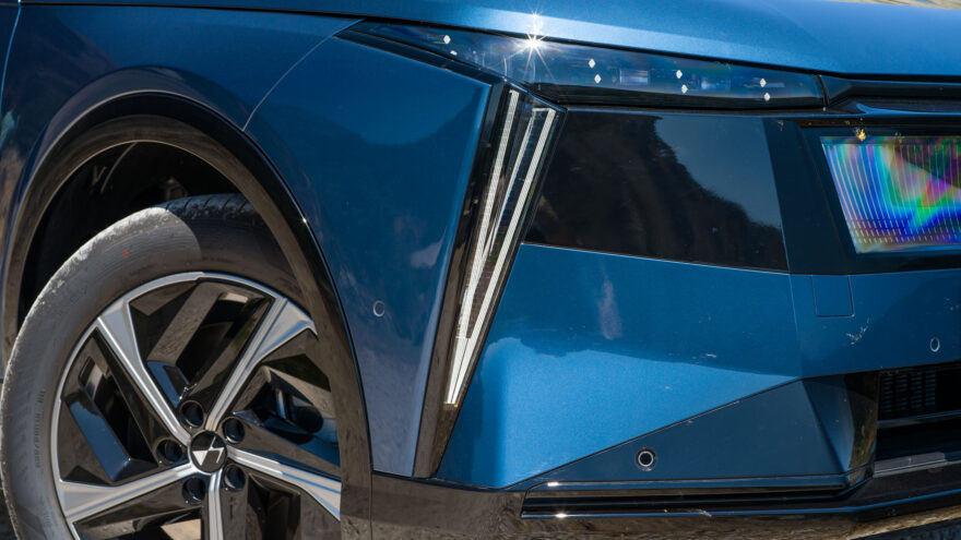 DS N°7 No7 crossover sähköauto katumaasturi SUV crossback