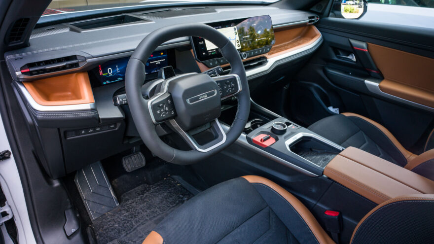 Jeep Compass 4xe sähköauto neliveto