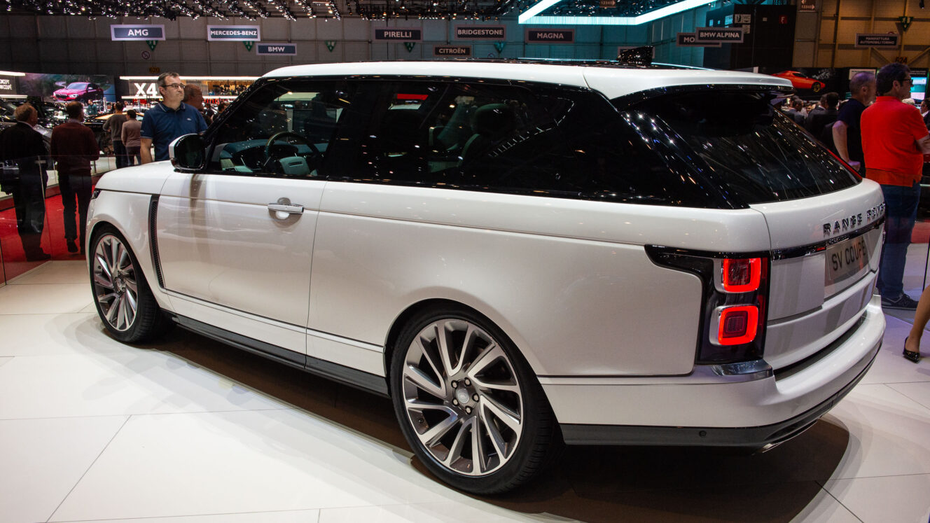 Range Rover SV Coupe GT Road Jaguar Type 01