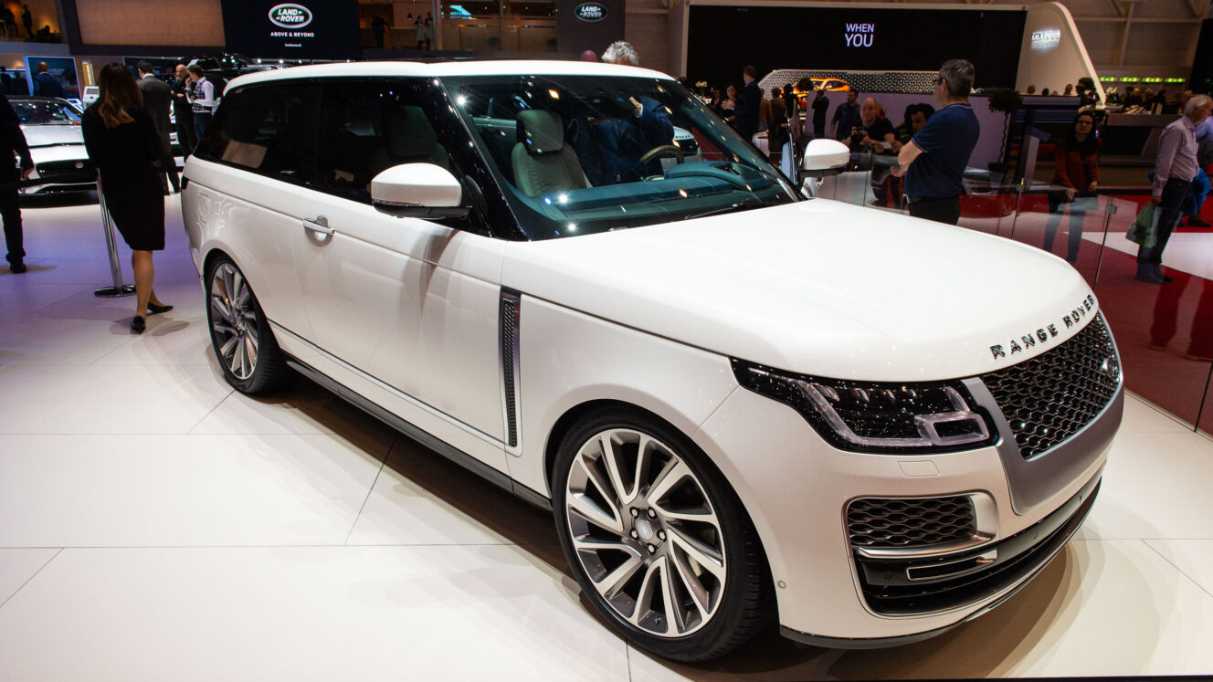 Range Rover SV Coupe GT Road Jaguar Type 01