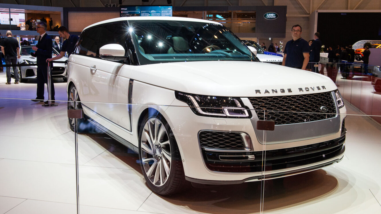 Range Rover SV Coupe GT Road Jaguar Type 01