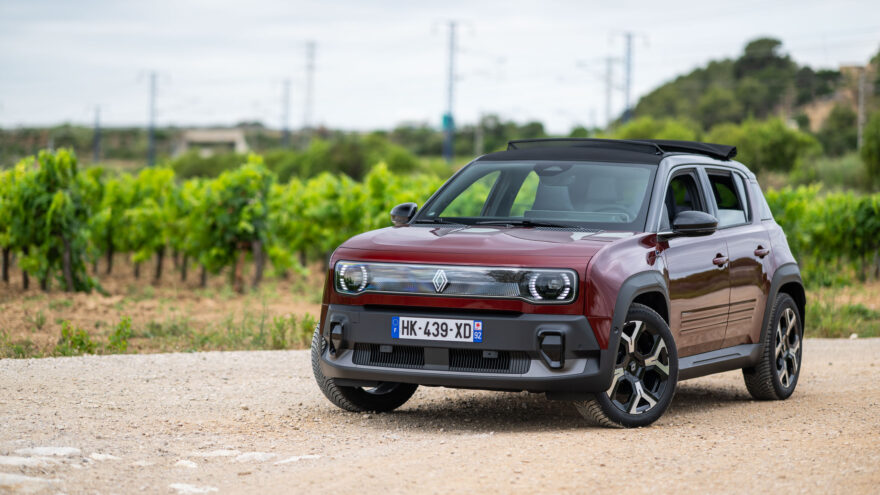 Renault 4 Plain Sud E-tech Electric avo rättikatto