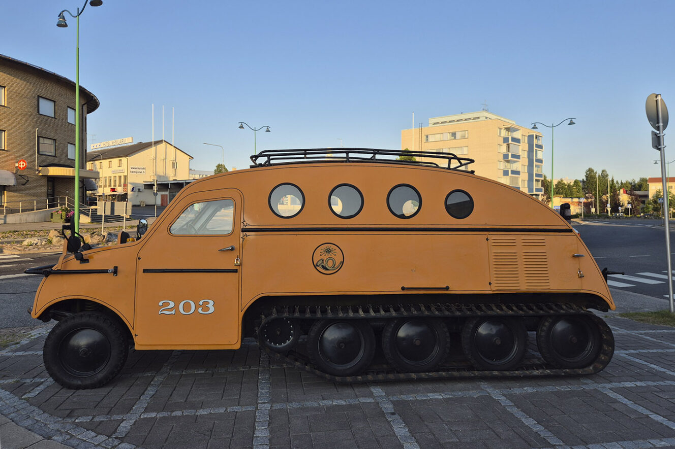 Bombardier lumikiitäjä