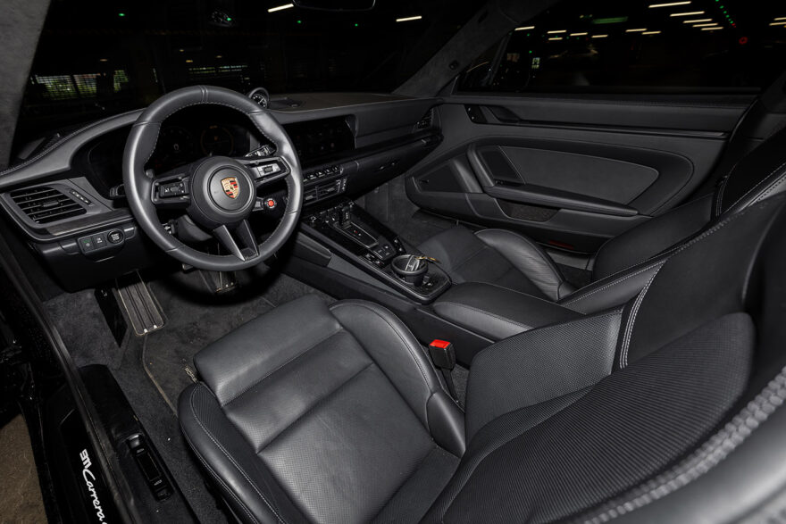 Porsche 911 Carrera 4 GTS