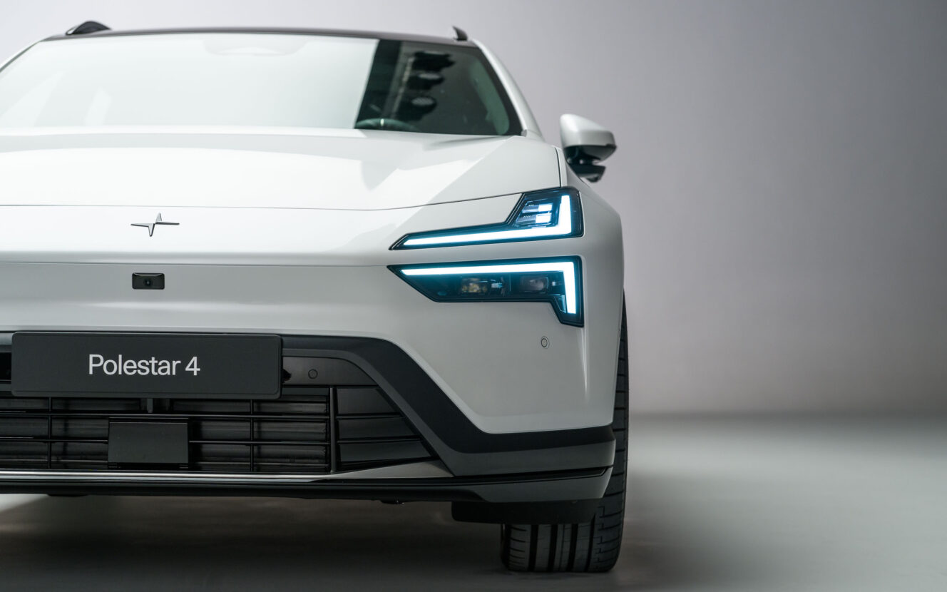Polestar 4 SUV esittely