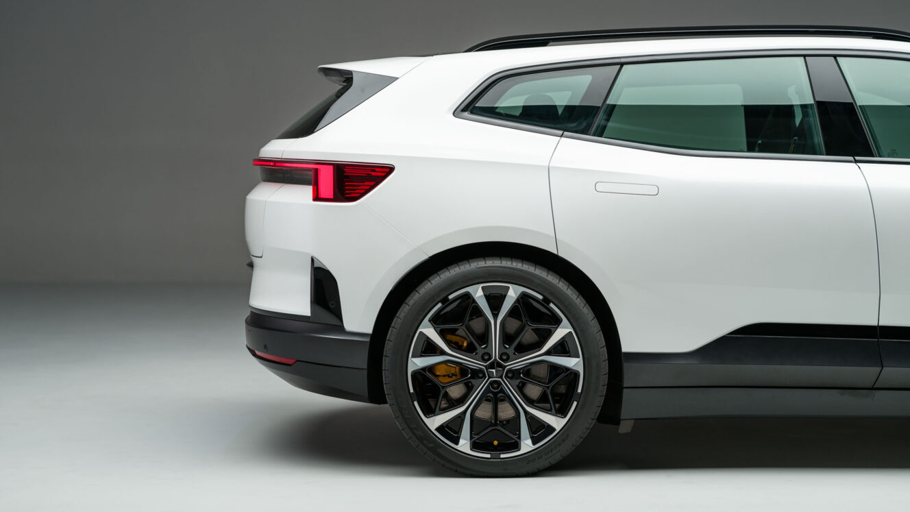 Polestar 4 SUV esittely