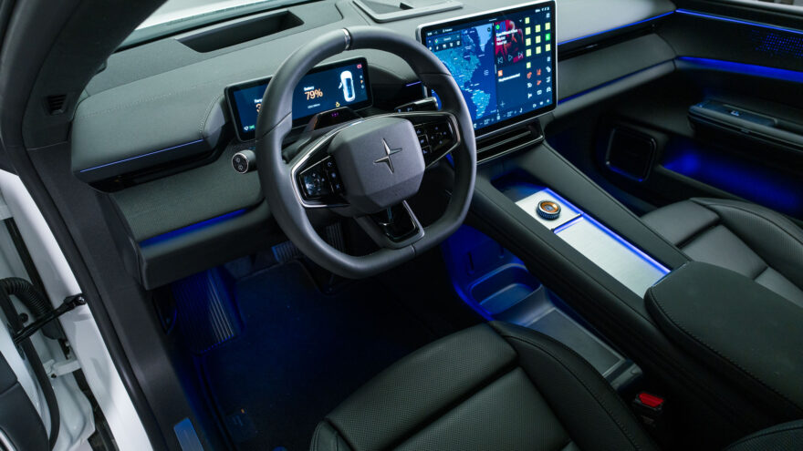 Polestar 4 SUV esittely