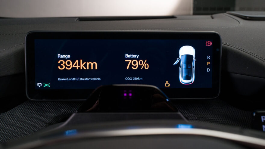 Polestar 4 SUV esittely