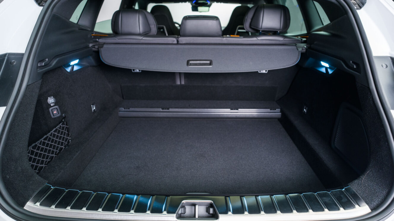 Polestar 4 SUV esittely